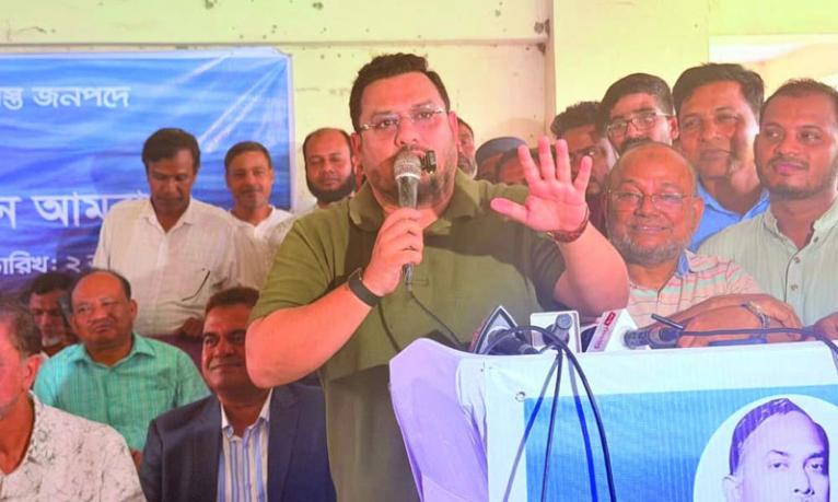 আমরা মালিক নই, ১৮ কোটি জনগণের সেবক : ভূমি প্রতিমন্ত্রী মীর হেলাল