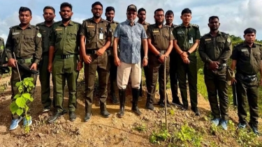 টেকনাফের সংরক্ষিত বনে ৪০ হেক্টরের নতুন বাগানে চারা রোপণ করলেন পরিবেশ প্রতিমন্ত্রী