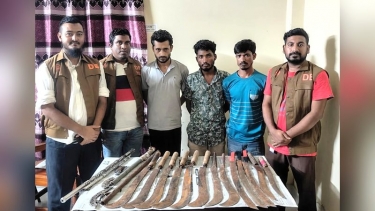 ফতুল্লায় দেশীয় অস্ত্রসহ মিলন-সাজিদ গ্রুপের ৩ ডাকাত গ্রেফতার