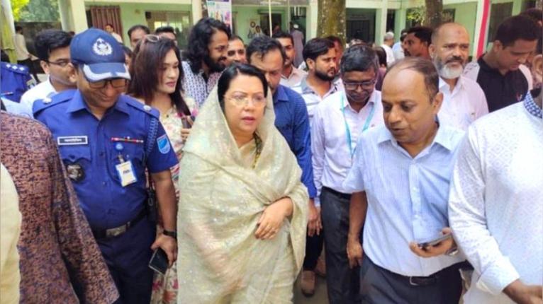 খাদ্যগুদামে অনিয়ম হলে কাউকে ছাড় নয়, কঠোর আইনানুগ ব্যবস্থা গ্রহণ করা হবে