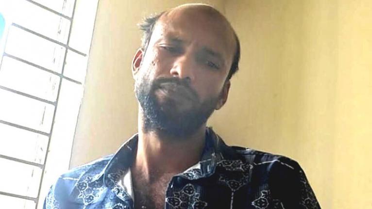 হাতুড়ি দিয়ে পিটিয়ে স্ত্রীকে হত্যা করে থানায় স্বামীর আত্মসমর্পণ