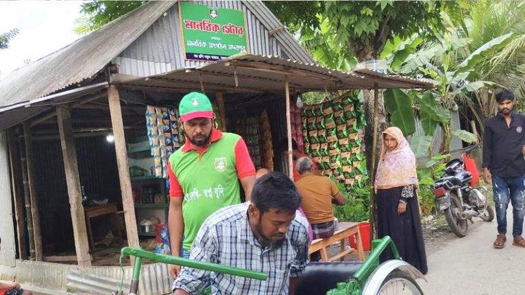 দুই পা হারানো সত্তার খানের পাশে দাঁড়াল মানবিক সংগঠন সদরপুর