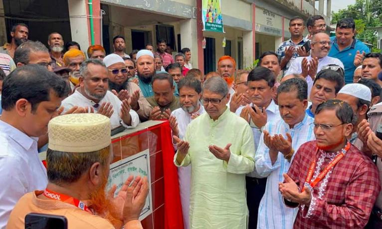 নির্বাচন ছাড়া সরকার পরিবর্তন করা যায় না: আহমেদ আযম খান