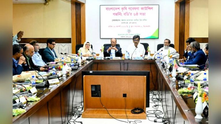 নিরাপদ খাদ্য উৎপাদনে পেস্টিসাইড নিয়ন্ত্রণে কৃষকদের প্রশিক্ষণ দেওয়া হবে - কৃষি এবং মৎস্য ও প্রাণিসম্পদমন্ত্রী