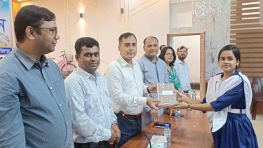 মধুখালীতে জাতীয় মৎস্যপক্ষের সমাপনী অনুষ্ঠানে শিক্ষার্থীদের মাঝে পুরস্কার বিতরণ