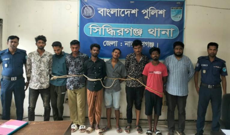 সিদ্ধিরগঞ্জে পুলিশের ওপর হামলার মামলায় ৪ জনসহ গ্রেপ্তার ৭