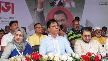 গাড়িচালক অন্যায় করেছিল, তাই তাকে জরিমানা করা হয়েছে : বিমানমন্ত্রী মিল্লাত