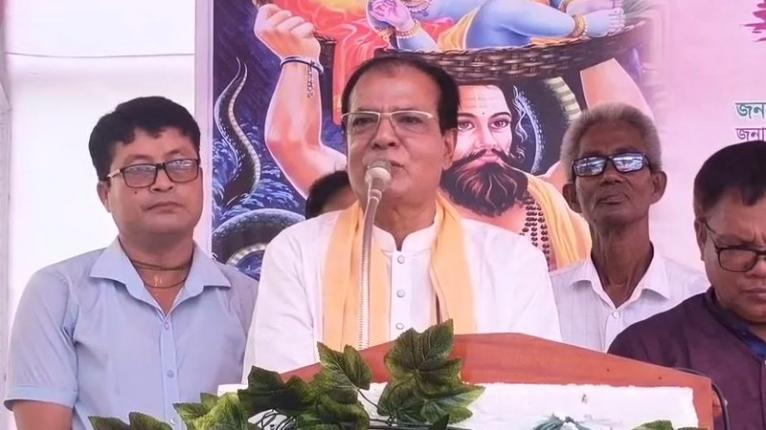 বাংলাদেশে সব ধর্মের মানুষের সমান অধিকার থাকতে হবে: ত্রাণমন্ত্রী দুলু