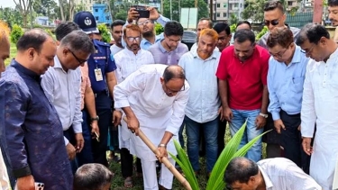 মৎস্য উৎপাদন বাড়াতে আধুনিক প্রযুক্তির ব্যবহার বাড়াতে হবে : প্রতিমন্ত্রী টুকু
