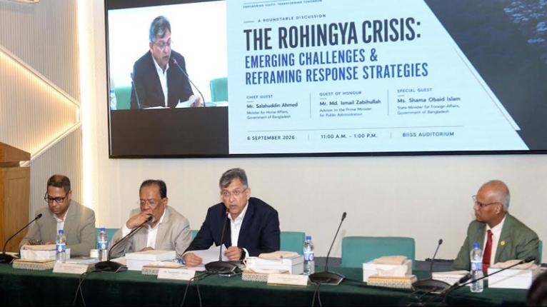 রোহিঙ্গা সংকট আঞ্চলিক নিরাপত্তার হুমকি : স্বরাষ্ট্রমন্ত্রী