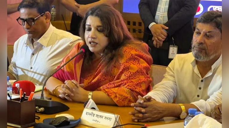 শেখ হাসিনাকে ফেরত আনতে ভারতের সঙ্গে যোগাযোগ অব্যাহত: পররাষ্ট্র প্রতিমন্ত্রী