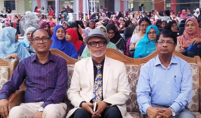 মহিলা কলেজের ছাত্রীরাই ভবিষ্যতে নেতৃত্ব দেবে: সাখাওয়াত