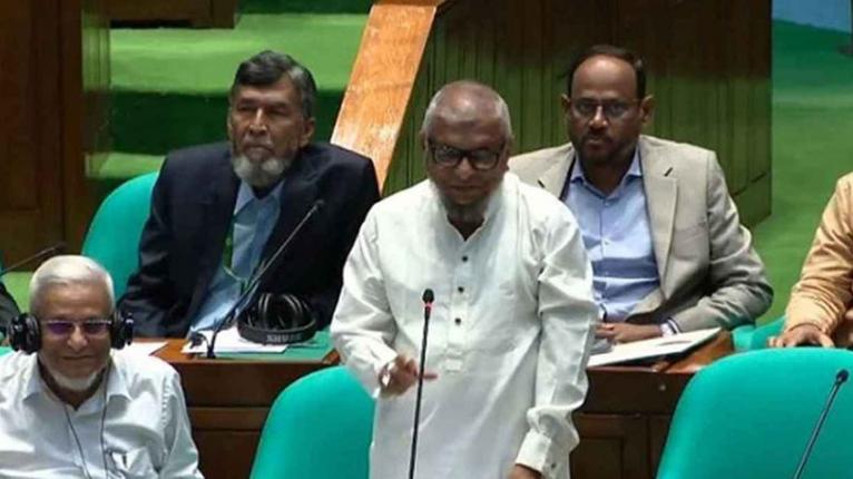 মালয়েশিয়ায় কর্মী পাঠানোর পথ শিগগিরই সুগম হবে: প্রবাসী কল্যাণমন্ত্রী