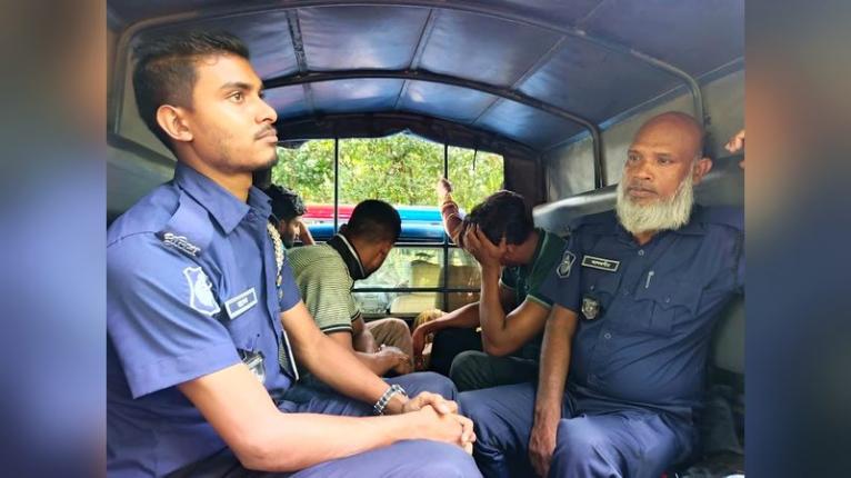 অনলাইনে ইলিশ মাছ বিক্রয়ের নামে প্রতারণা থেকে সতর্ক ও সচেতন থাকার আহ্বান