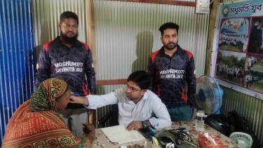 আলফাডাঙ্গায় চিকিৎসার আলো, মধুমতি যুব উন্নয়ন সংঘের ব্যতিক্রমী উদ্যোগ