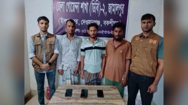 বকশীগঞ্জে ডিবি পুলিশের অভিযানে মাদক ও জুয়াড়িসহ গ্রেপ্তার ৯