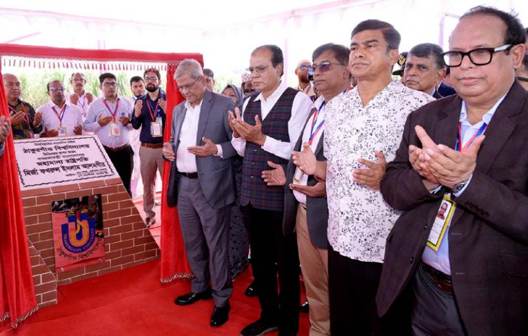 ঠাকুরগাঁও বিশ্ববিদ্যালয়ের ভিত্তিপ্রস্তর স্থাপন করলেন রাষ্ট্রপতি