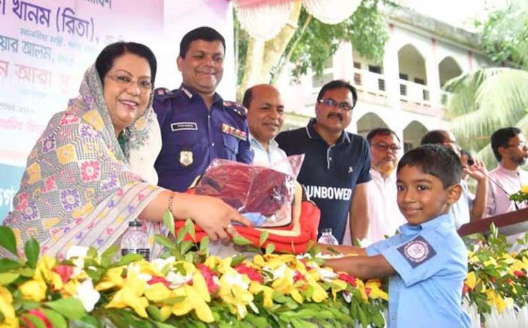 আর্থিক অসচ্ছলতার কারণে কোনো শিশু শিক্ষা থেকে বঞ্চিত হবে না - খাদ্যমন্ত্রী