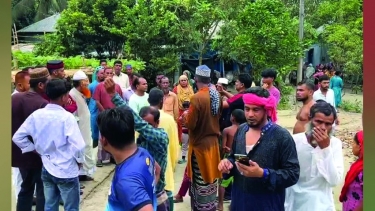নামাজ পড়া নিয়ে মসজিদেই সংঘর্ষ, নগরকান্দায় আহত ২০