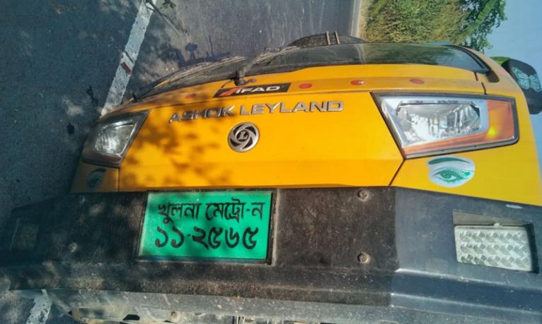 গোপালগঞ্জে পিকআপচাপায় বাবা-মেয়ে নিহত
