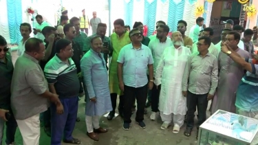 নাটোরে পূজামণ্ডপ পরিদর্শন করলেন ভারতীয় সহকারী হাইকমিশনার
