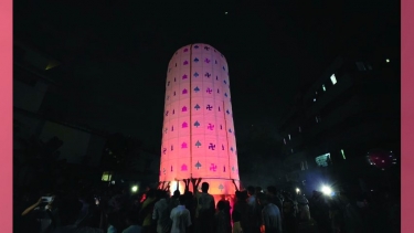 প্রবারণা পূর্ণিমায় ফানুসের আলোয় ঝলমল রামু