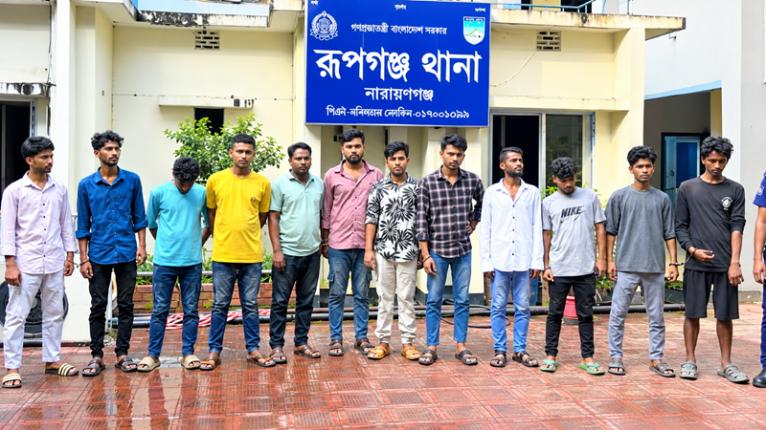 নারায়ণগঞ্জে ২৪ ঘণ্টার ধারাবাহিক অভিযানে গ্রেফতার ৬৩