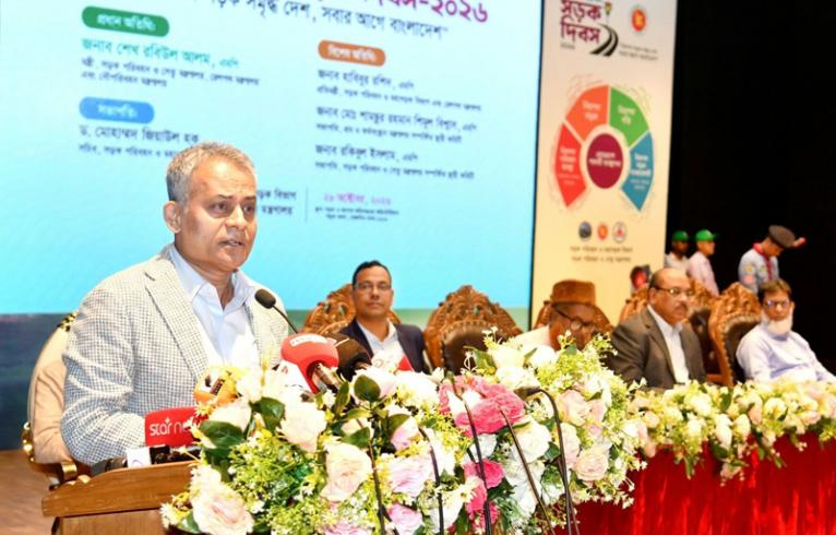নিরাপদ সড়ক গড়তে দোষারোপ নয়,সম্মিলিত উদ্যোগ জরুরি : শেখ রবিউল আলম
