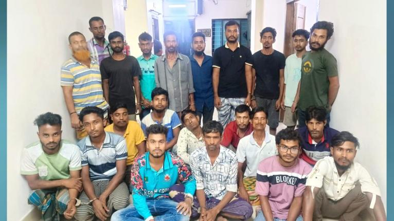 নারায়ণগঞ্জে ২৪ ঘণ্টার সাঁড়াশি অভিযান: নিষিদ্ধ সংগঠনের ৩ জনসহ গ্রেফতার ৮৫