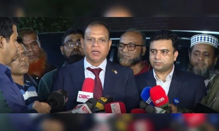 সফরসঙ্গীদের সবাইকে নিয়েই দেশে ফিরেছেন প্রধানমন্ত্রী : আতিকুর রহমান রুমন