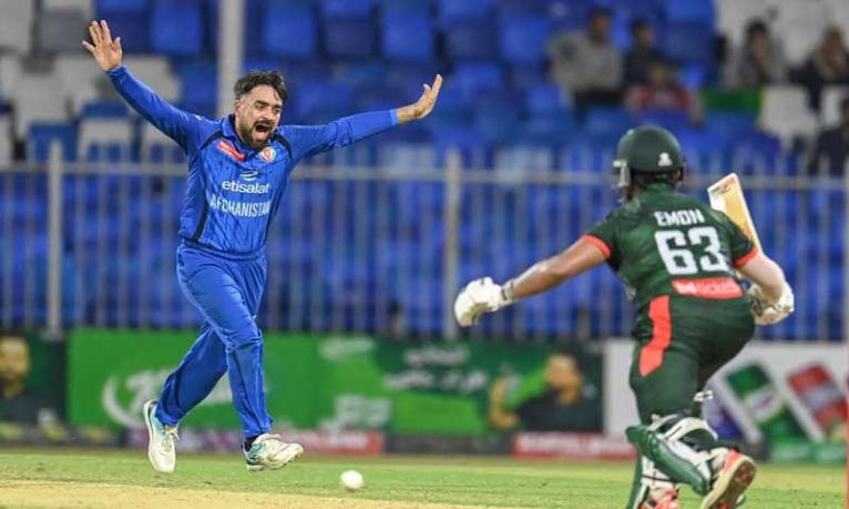 রশিদ খানের ঘূর্ণিতে ১৬০ রানেই শেষ বাংলাদেশ