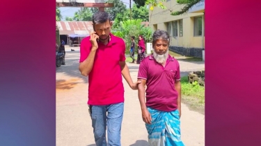 জামালপুরে বাজির লোভে জীবন্ত শালিক ভক্ষণ, পুলিশ হেফাজতে অভিযুক্ত