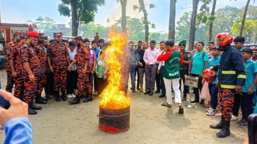 ​কালকিনিতে দুর্যোগ প্রশমন দিবসে র‍্যালি ও অগ্নিনির্বাপণ মহড়া
