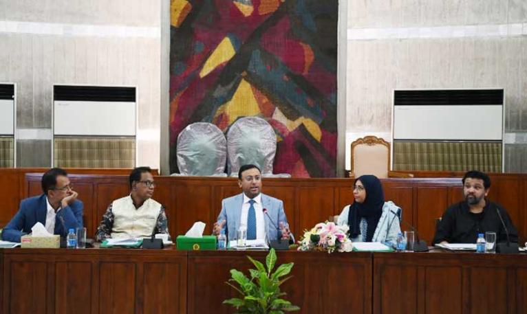 মধ্যপ্রাচ্যে নারী শ্রমিকদের সুরক্ষায় পদক্ষেপ নেওয়ার সুপারিশ সংসদীয় কমিটির