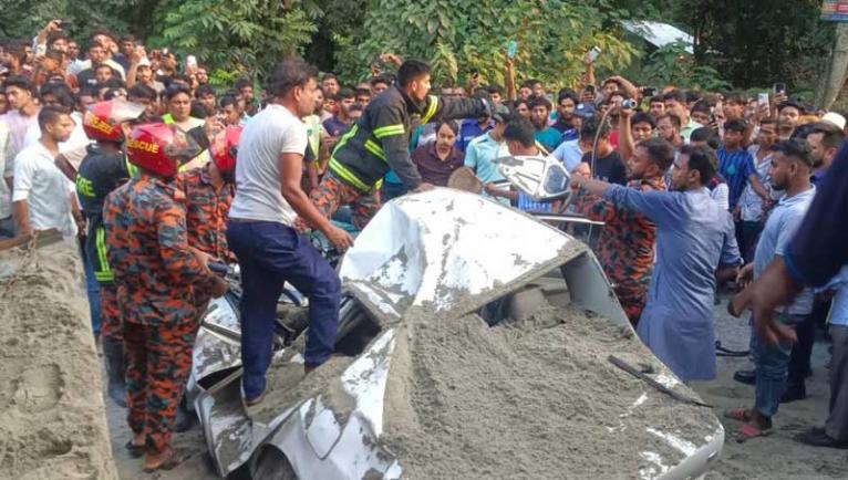 ফরিদপুরে ট্রাক-প্রাইভেটকার- অটোরিকশার সংঘর্ষে নিহত ৩, আহত ৩