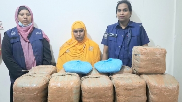 ফতুল্লায় ৪৬ কেজি গাঁজাসহ নারী মাদক ব্যবসায়ী গ্রেফতার